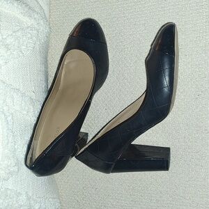 Sz 9m Ann Taylor chunky heeled shoes